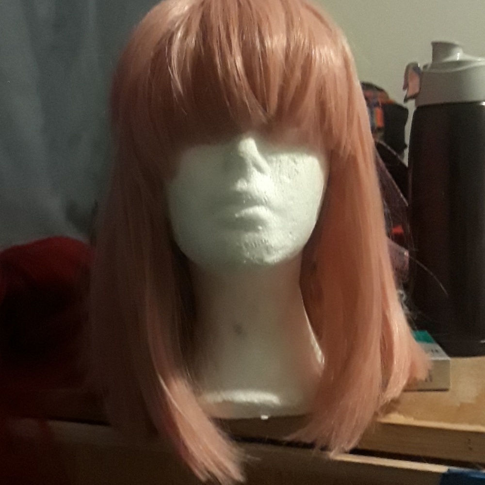 Wigs - Picture 2 of 4